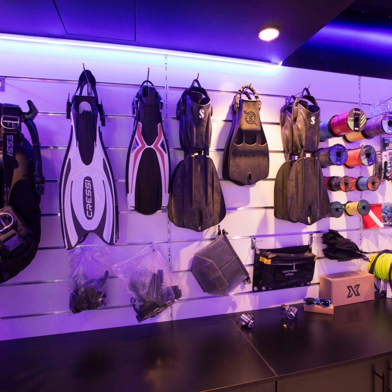 nomadik hub dive center